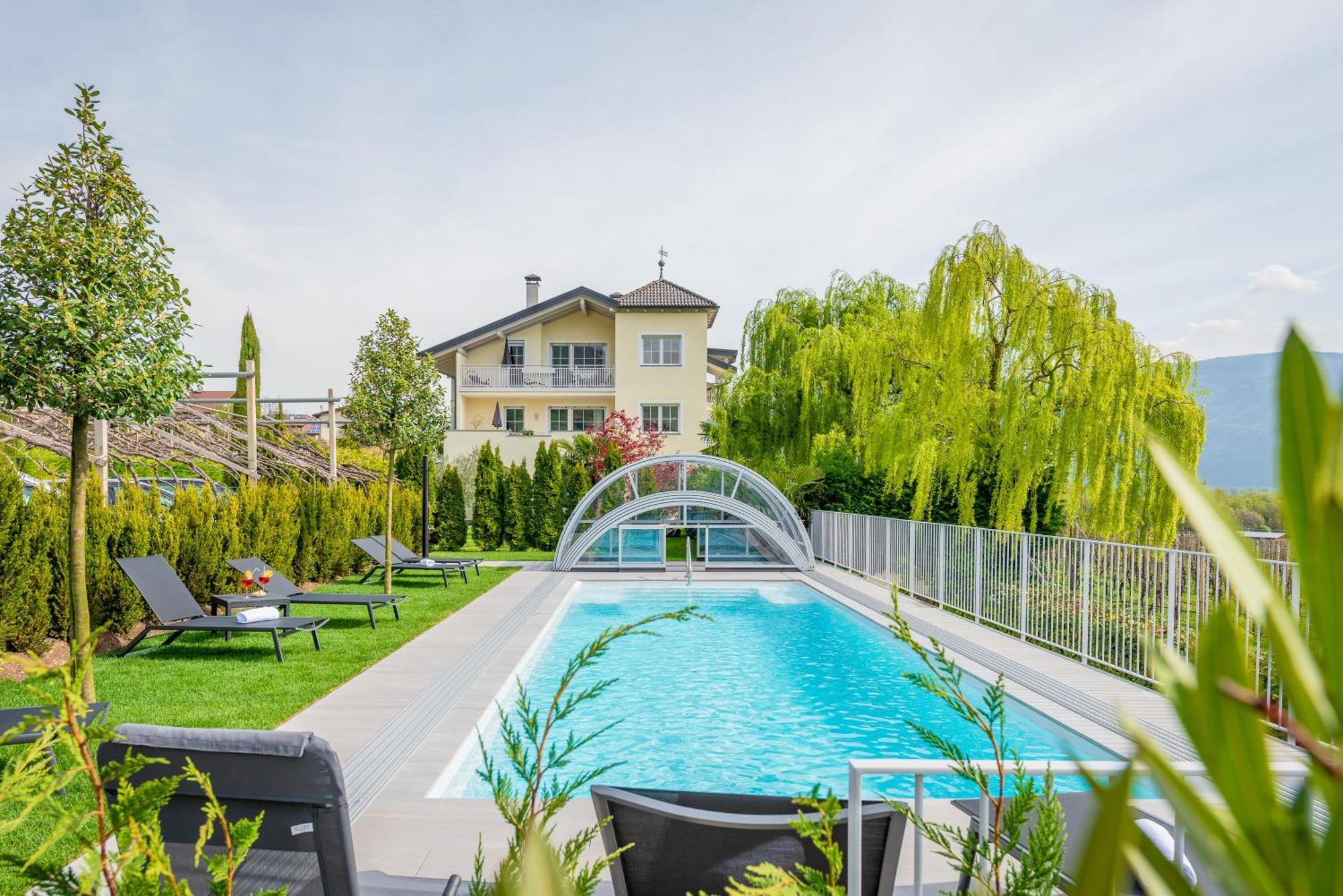 Quellenhof Apartment Термено Екстериор снимка