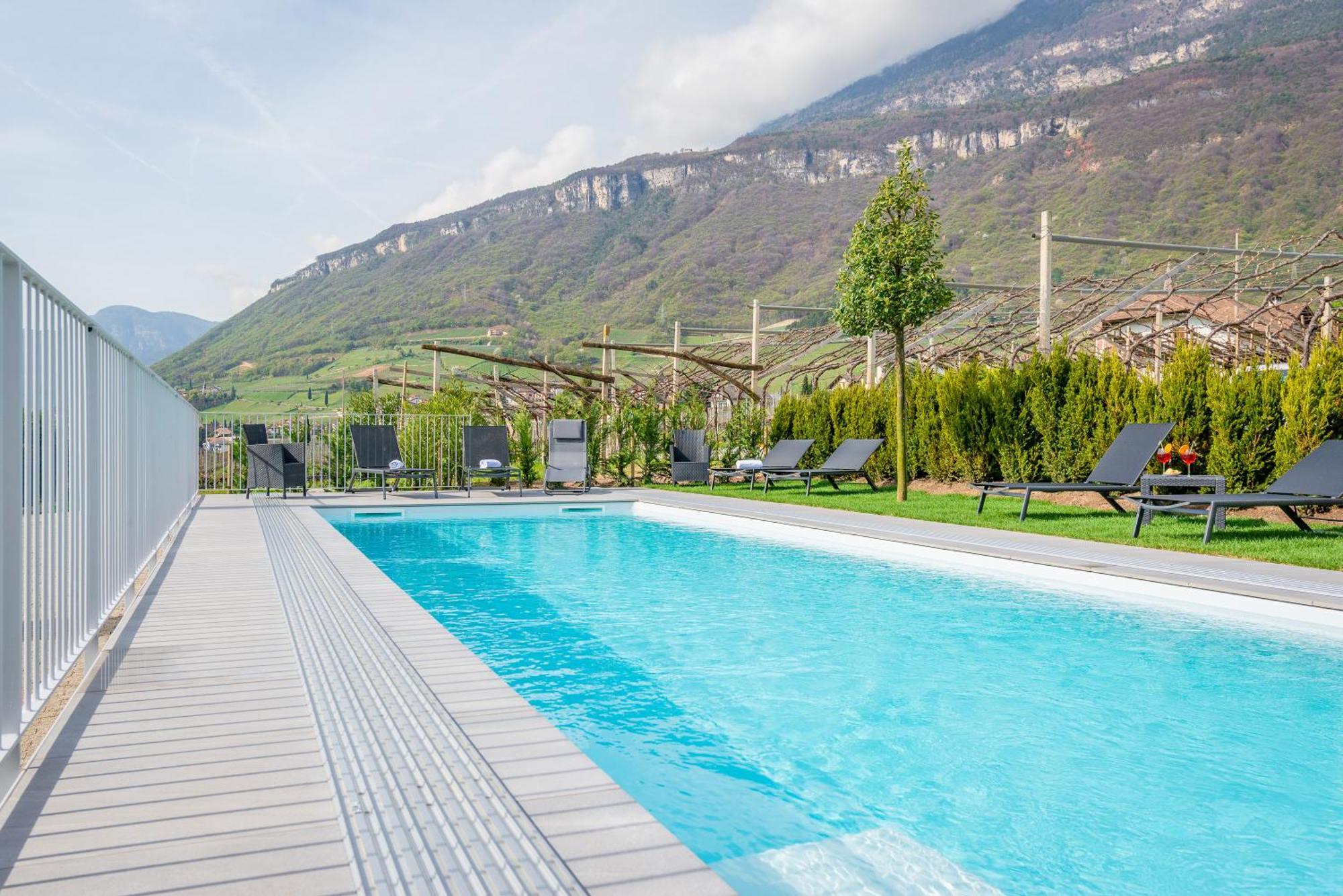 Quellenhof Apartment Термено Екстериор снимка